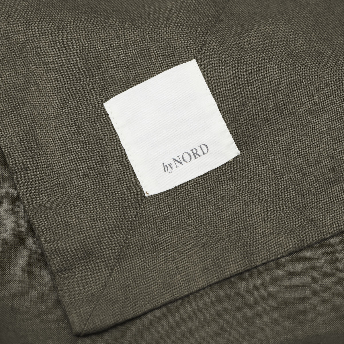 By Nord Gunhild Sängkappa Coal 160x280