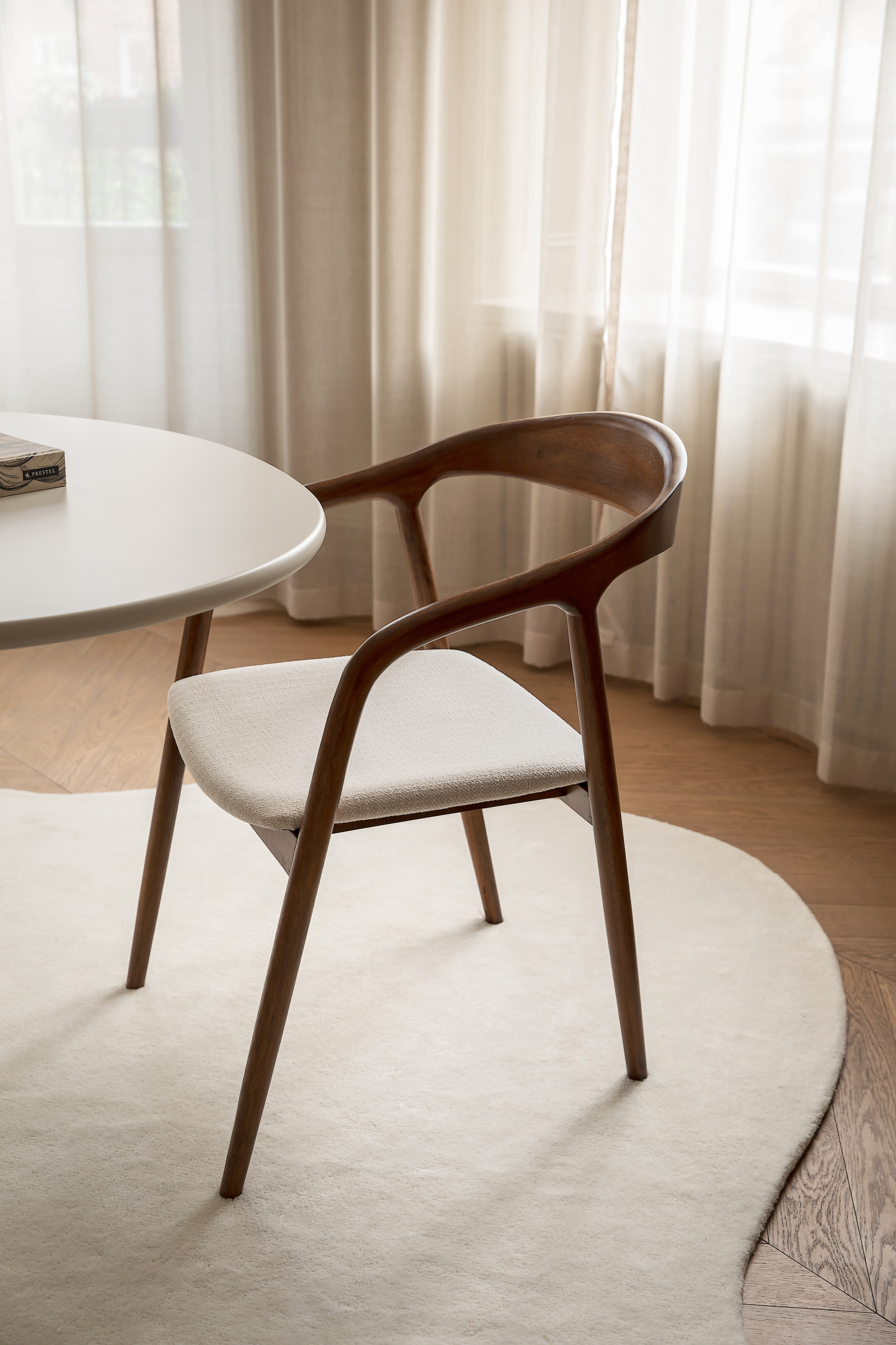 Sleepo Collection Casper Karmstol Valnöt/Vit