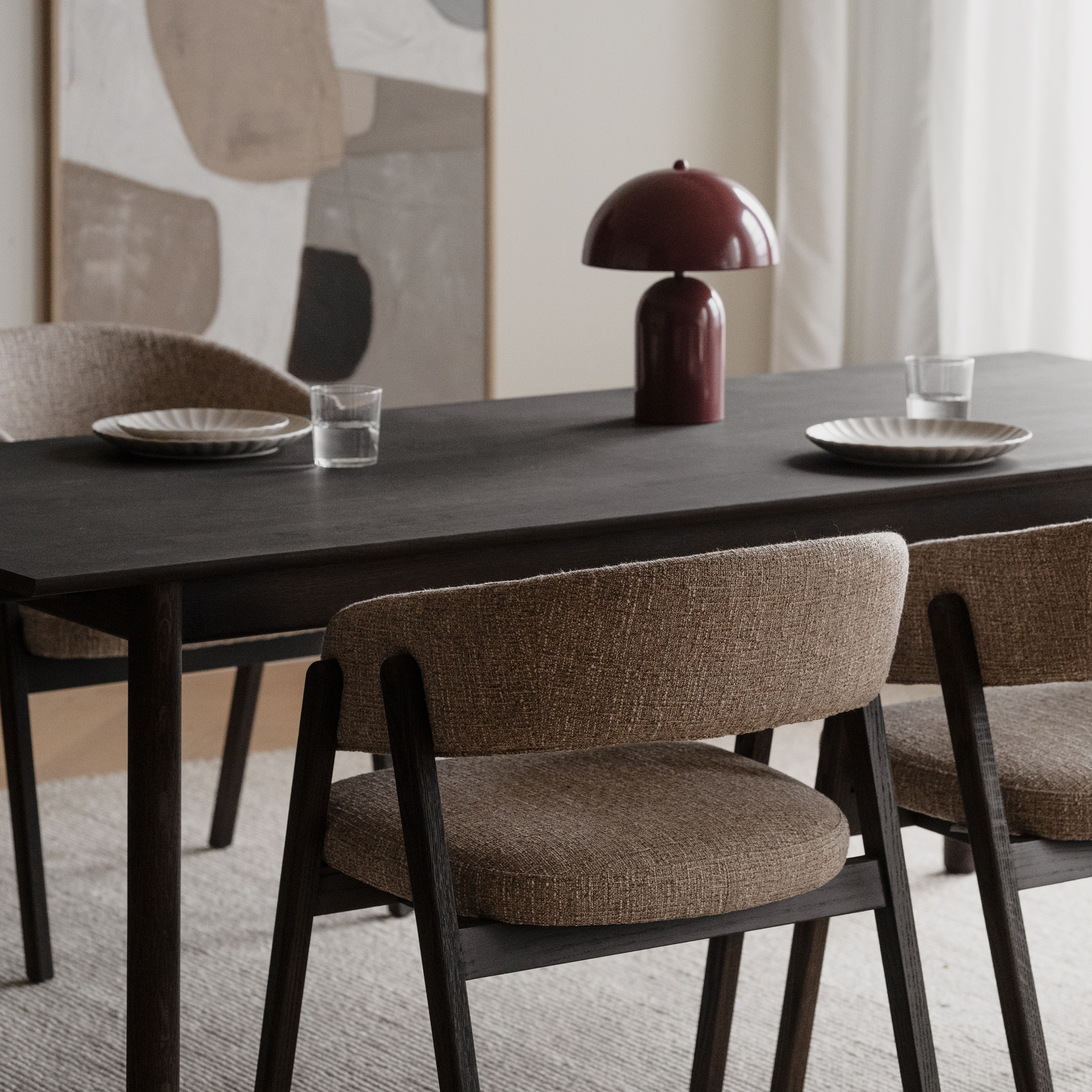 Rowico Home Barnaby Armlehnstuhl Dunkelbeige/Eiche