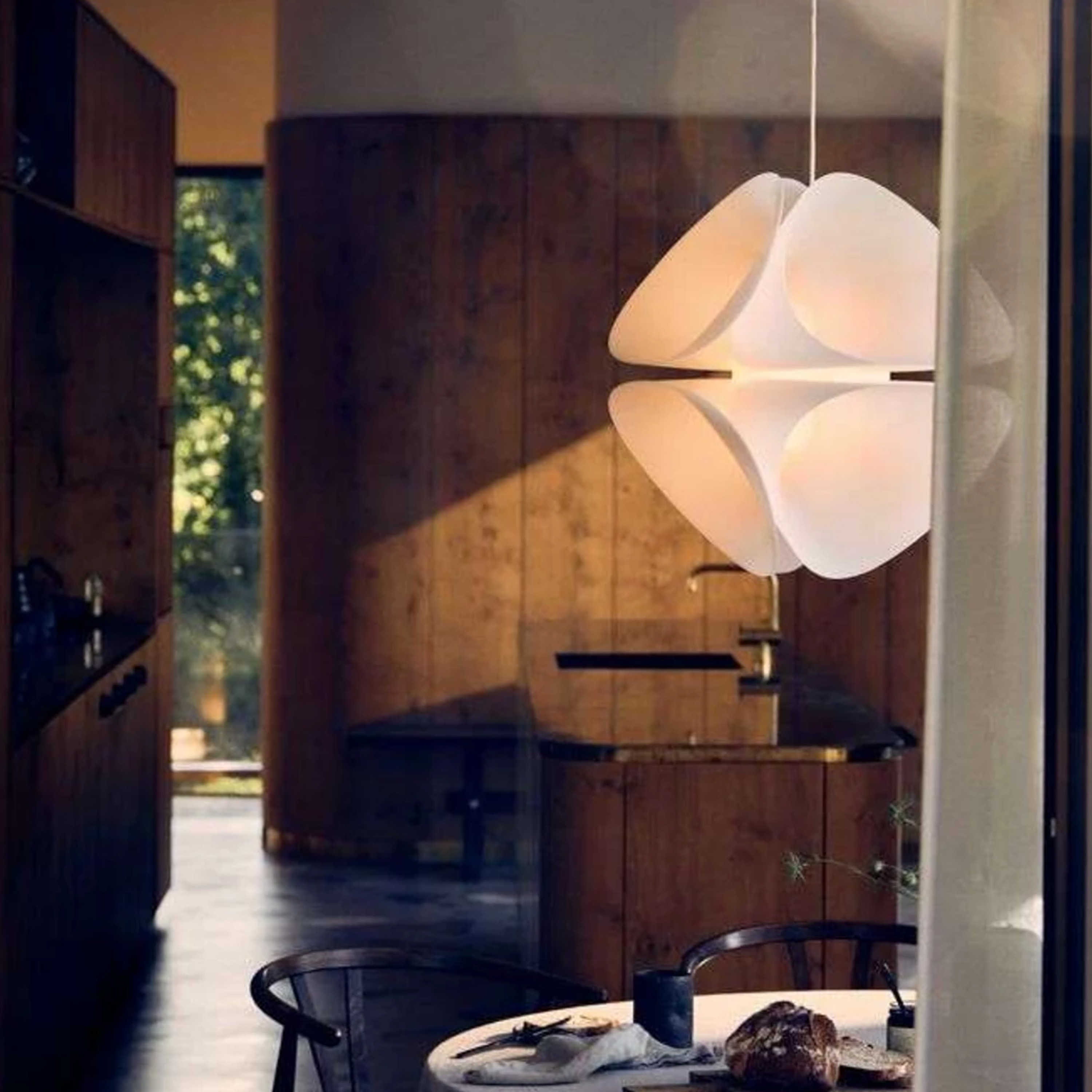 Frandsen Nova Deckenleuchte Opal White