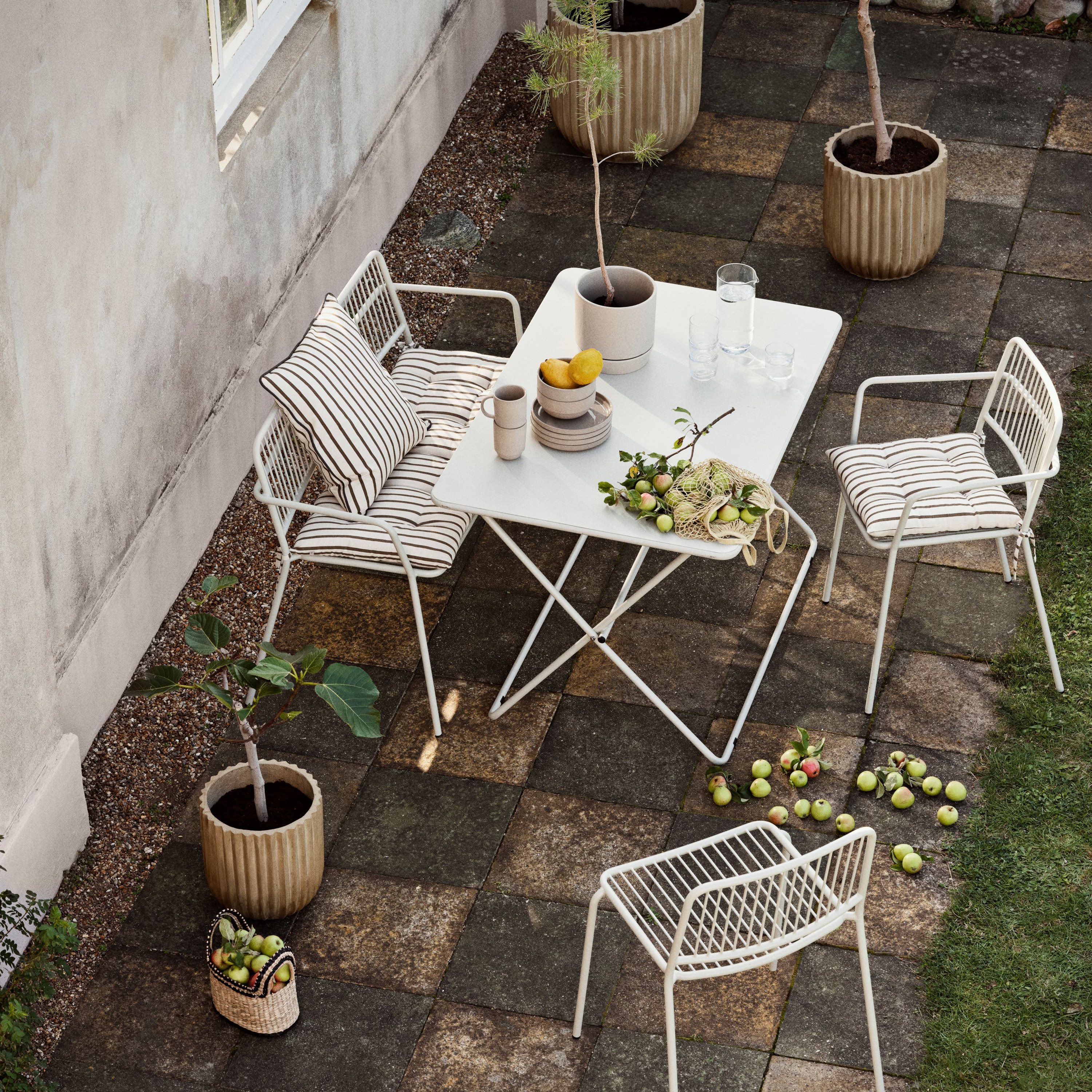 Broste Copenhagen Eden Puutarhapöytä Beige Grey 120cm