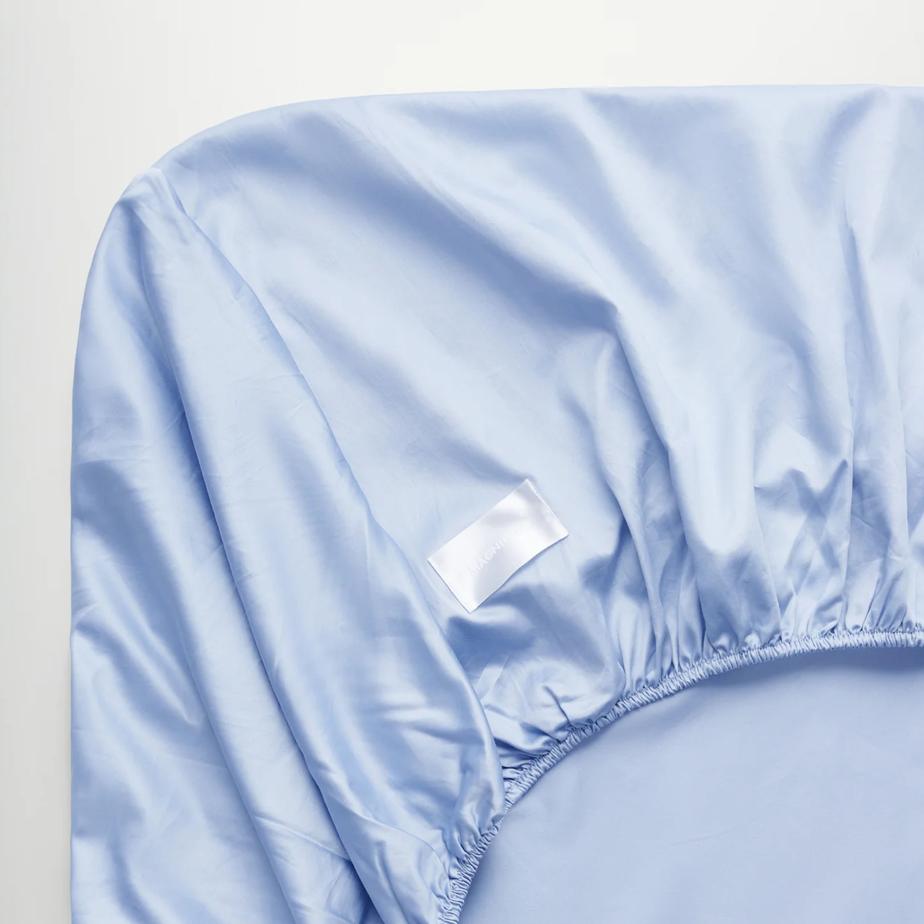 Magniberg Mother Sateen Formsydd Laken Haze Blue 180x200