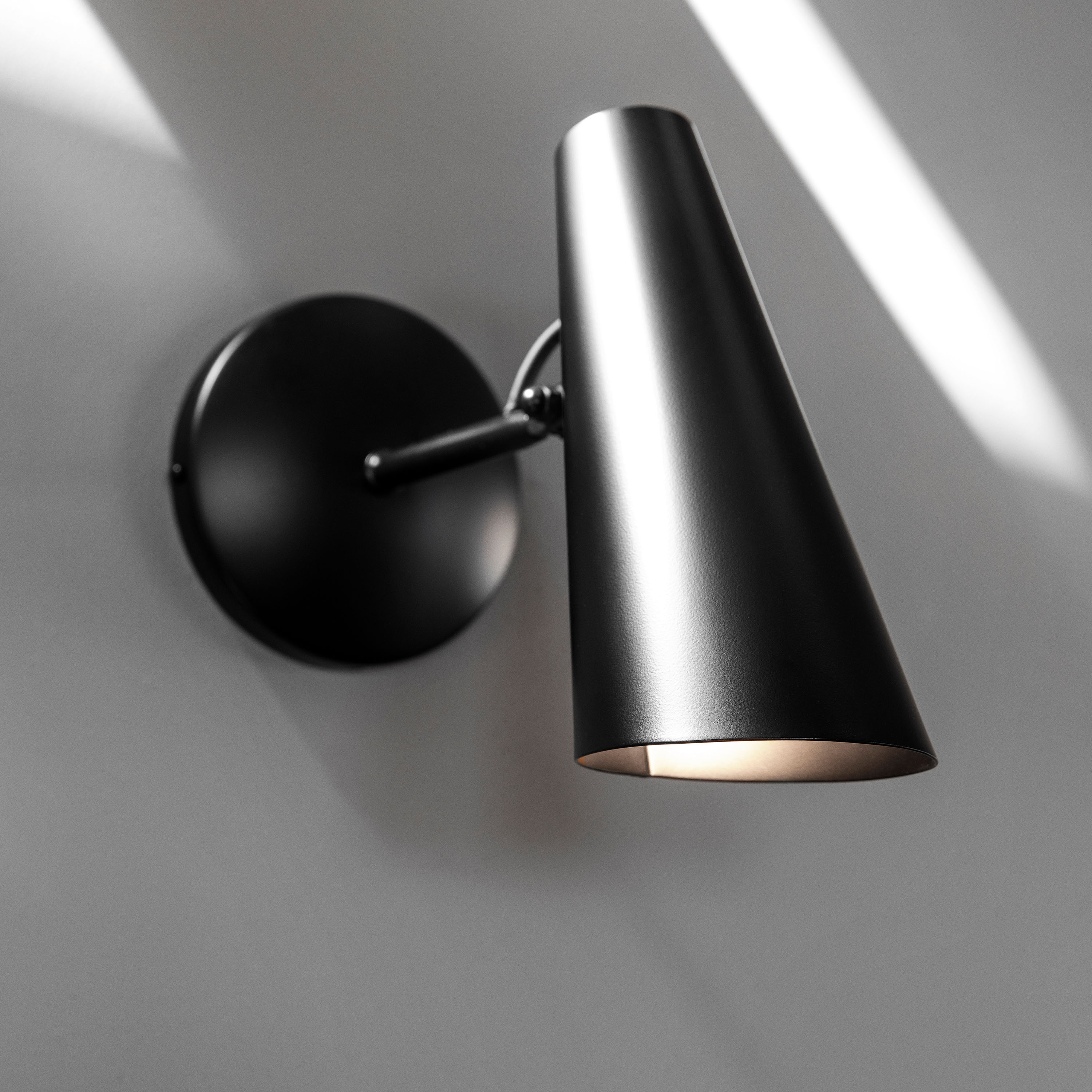 Northern Birdy Short Wandleuchte Black/Black