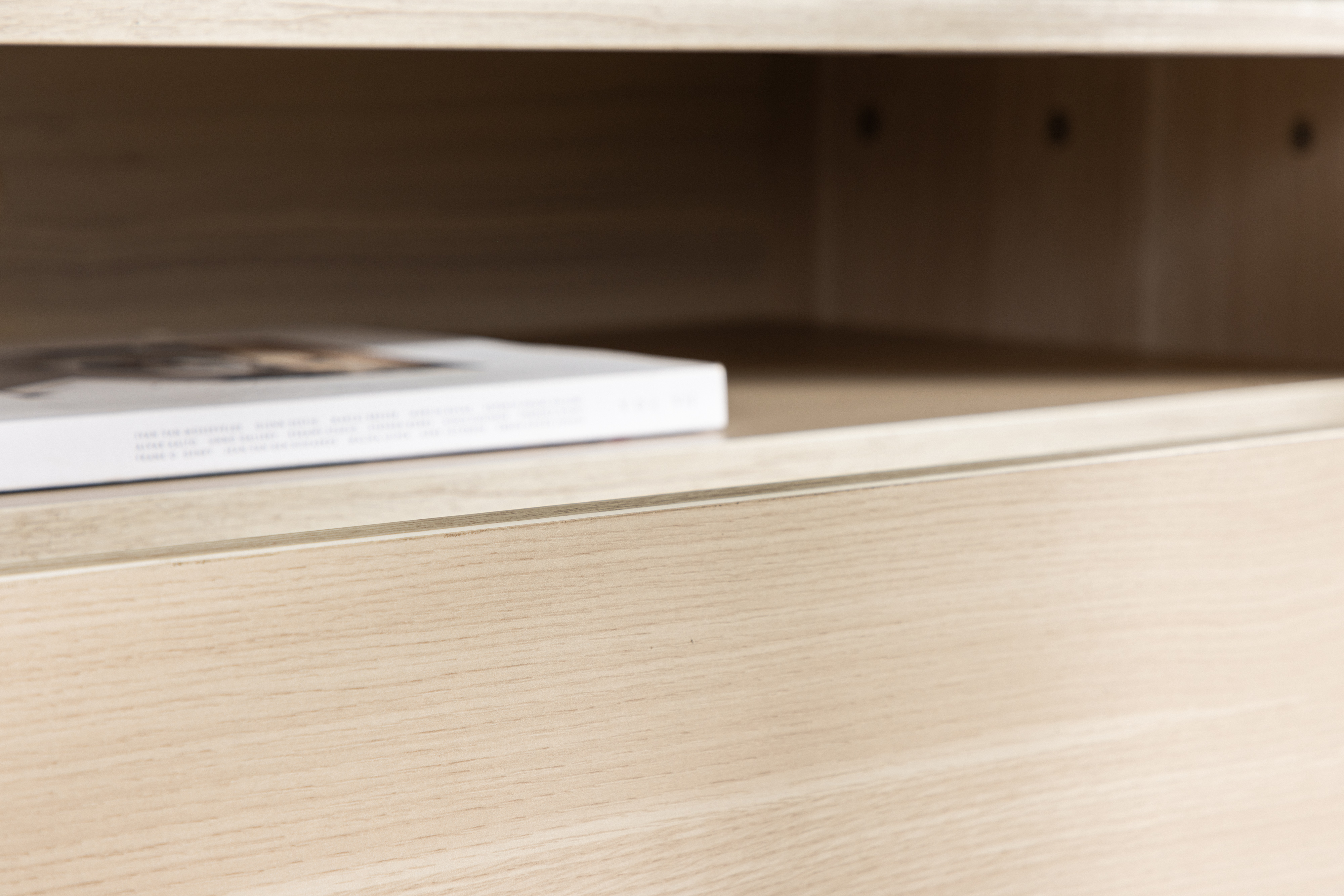 Venture Home Navarra TV-Bänk Matte Black/Whitewash 180cm