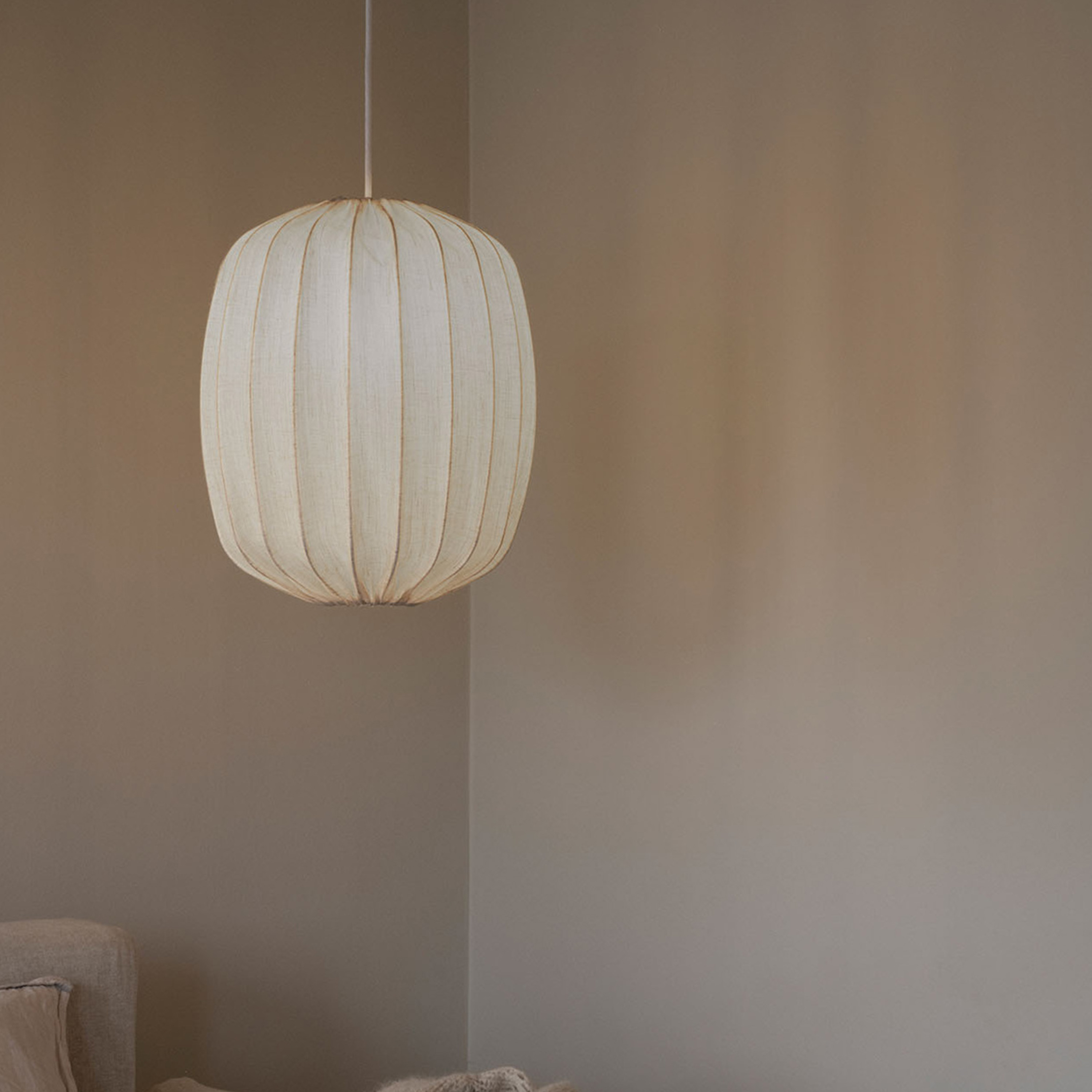 Watt &amp; Veke Prisma Deckenlampe Leinen Natur Ø35