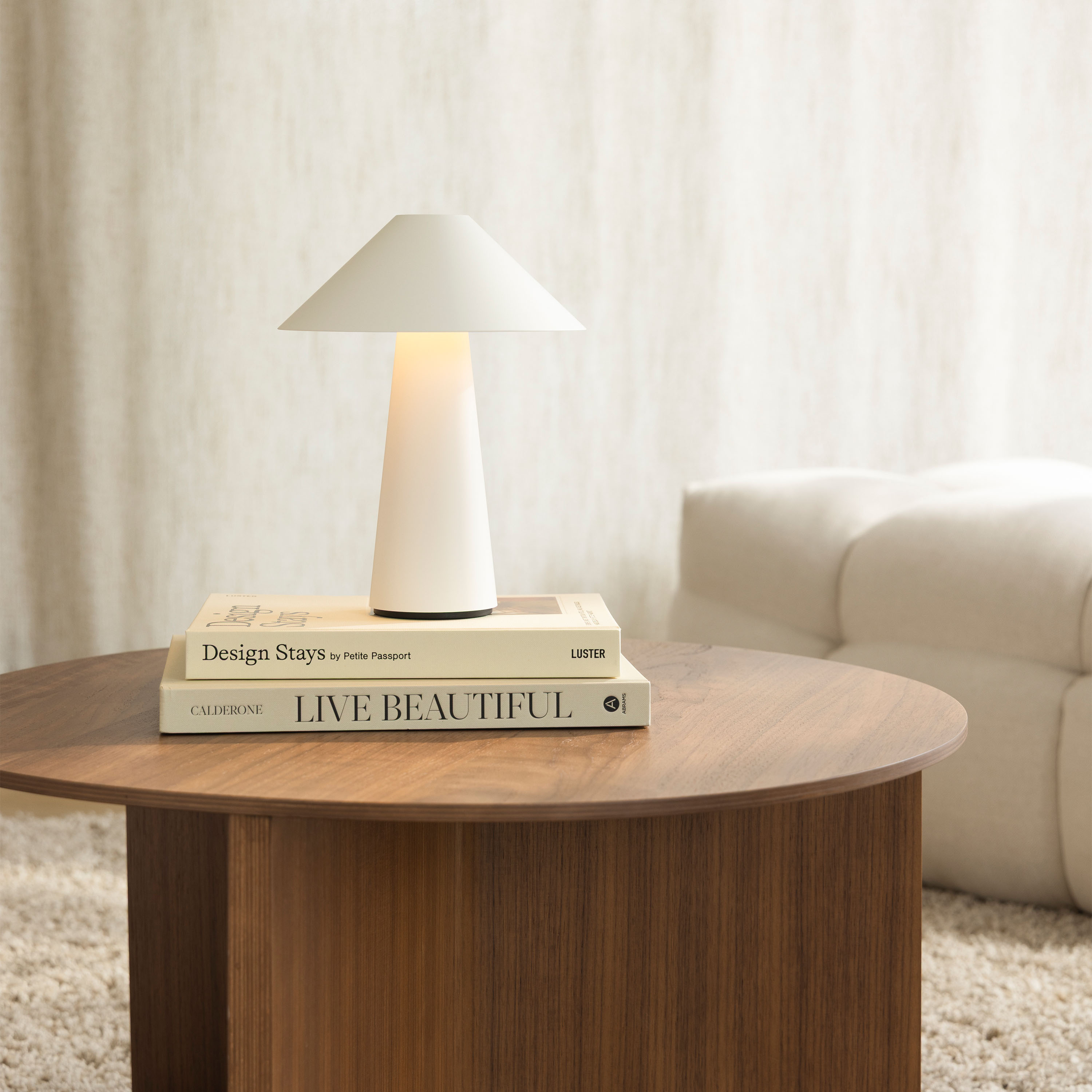 Globen Lighting Cannes Portabel Bordslampa Vit 26cm