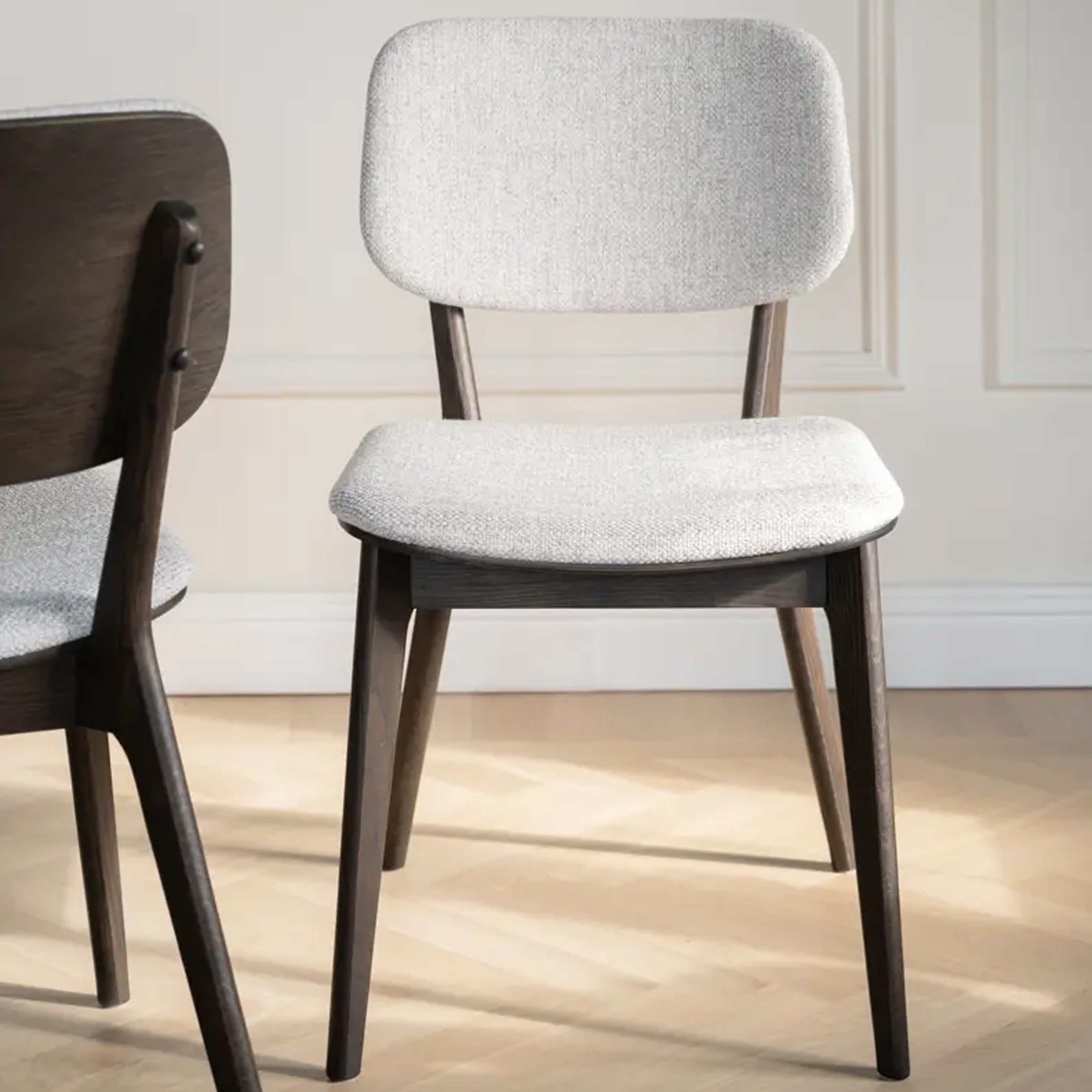 Rowico Home Barrett Matstol Brun Ek/Ljusbeige